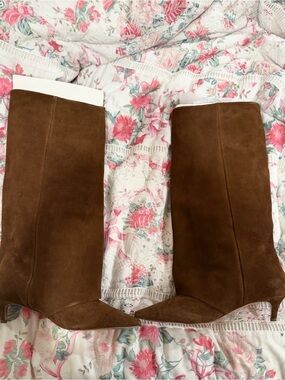 NIB Steve Madden Luca Chestnut Brown Suede Knee-High Boots